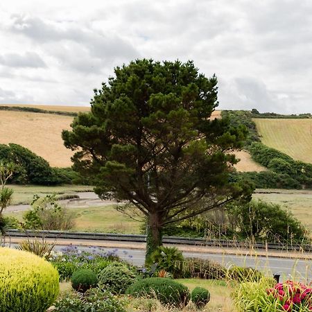 Chatsworth Riverscape: Peaceful Gannel Views Near Newquay Beaches Exterior photo