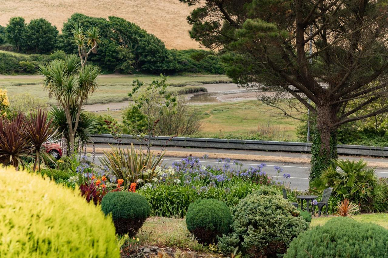 Chatsworth Riverscape: Peaceful Gannel Views Near Newquay Beaches Exterior photo